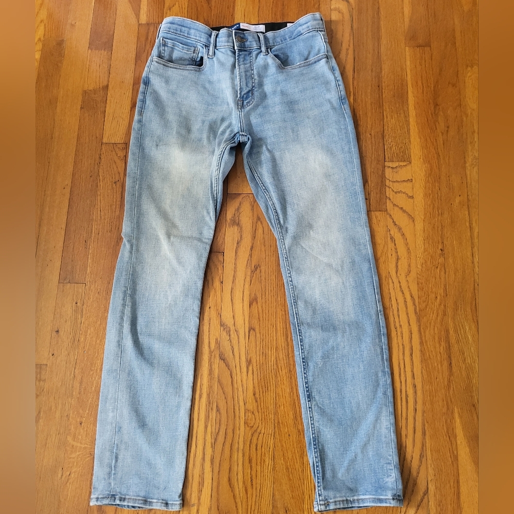 Old Navy Men Straight 360 Tech Stretch Performance 32 X 32 Slim Light Wash Jeans